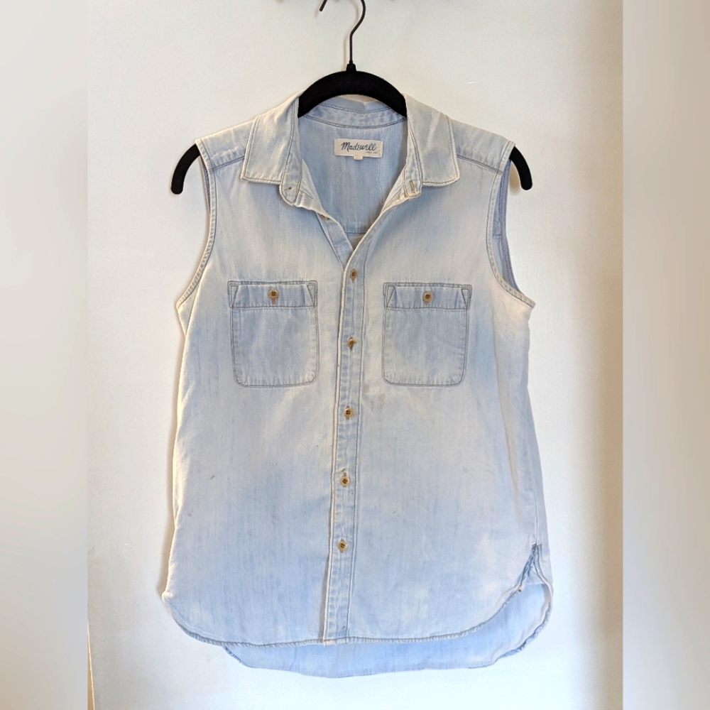 Madewell Sleeveless Denim Button-up Shirt
